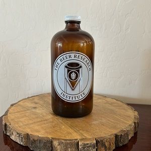 The Beer Research Institute 30 Ounce Glass Beer Growler Bottle
